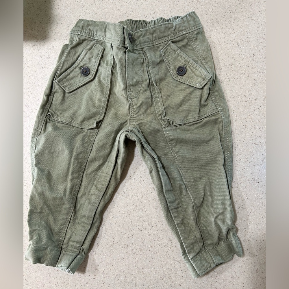 Banana Republic Kids Green Cargo Pants Size 12-18 month